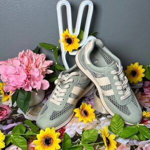 DV by Dolce Vita Women's Sneakers in Sage and Cream